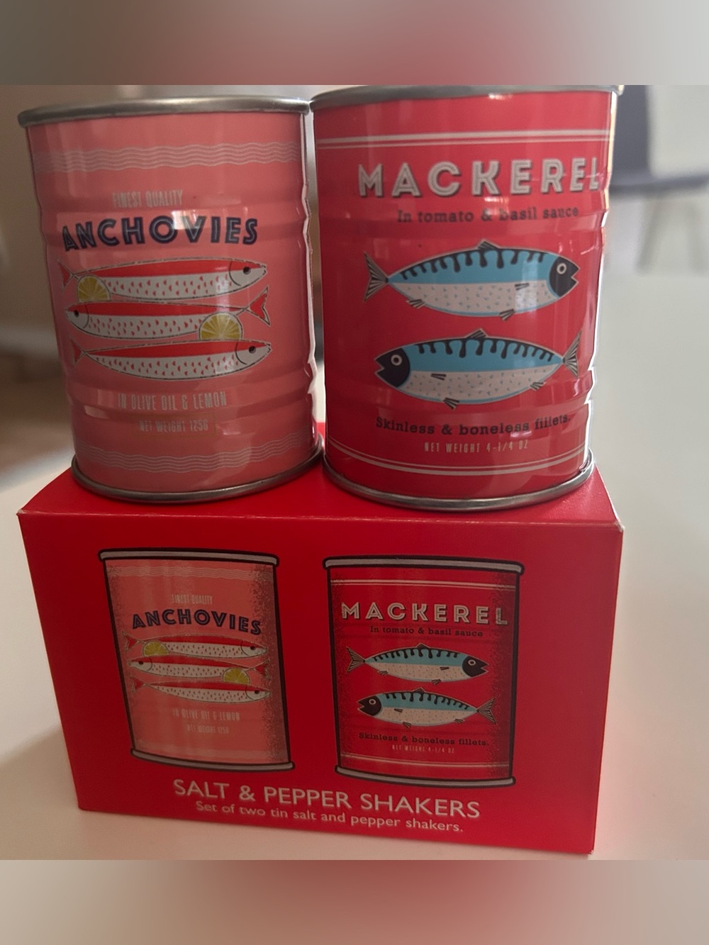 REX LONDON Salt & Pepper Shaker Set - Anchovies & Mackerel Pink/Red (NEW)